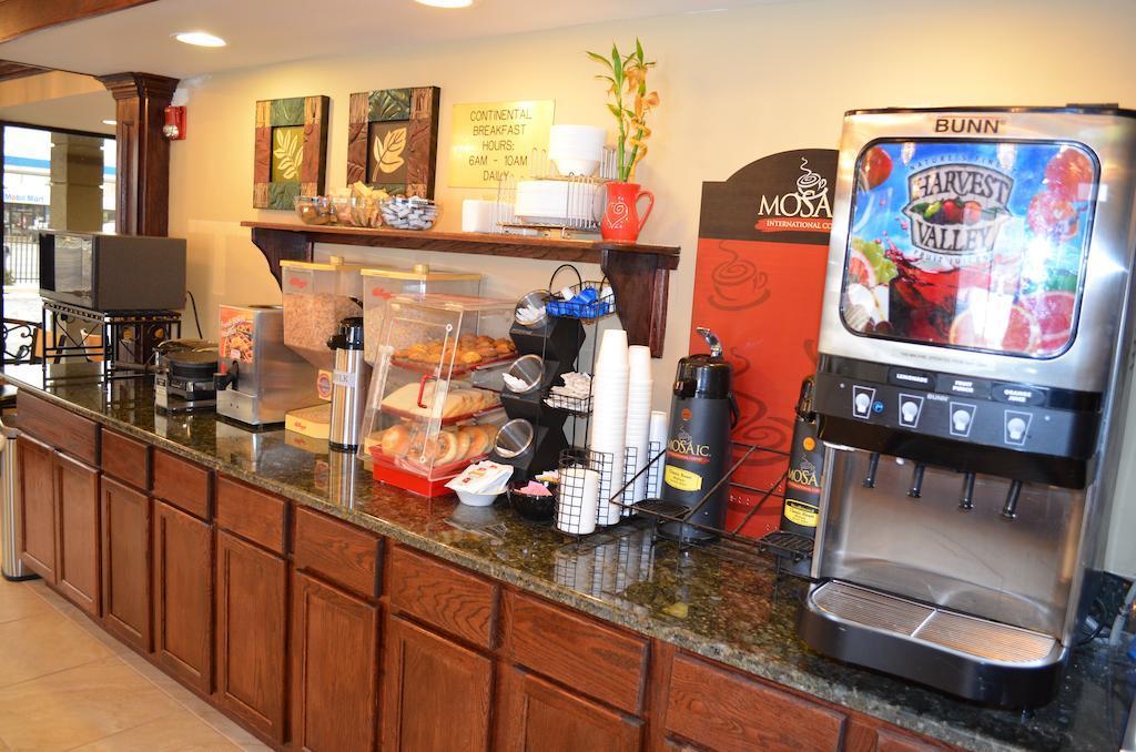 Comfort Inn Downtown Detroit Bagian luar foto