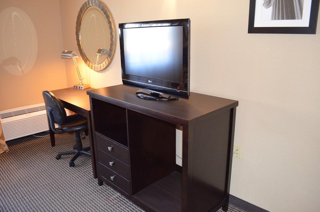 Comfort Inn Downtown Detroit Bagian luar foto